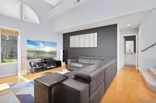 Photo #2: 240011433 Listing