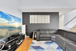 Photo #5: 240011433 Listing