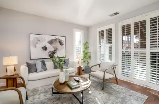 Photo #1: 240011438 Listing 