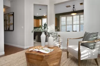 Photo #4: 240011438 Listing 