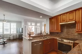 Photo #5: 240011478 Listing