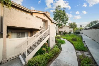 Photo #3: 240011503 Listing