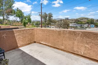 Photo #5: 240011523 Listing