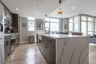 Photo #3: 240011526 Listing