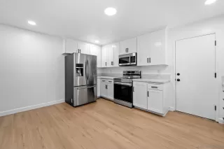 Photo #6: 240011551 Listing 