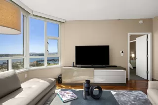 Photo #3: 240011555 Listing 