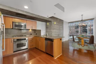 Photo #2: 240011562 Listing