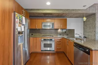 Photo #4: 240011562 Listing