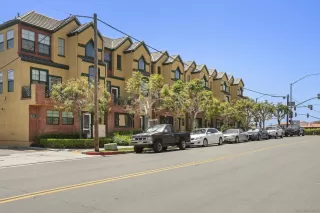 Photo #1: 240011569 Listing 