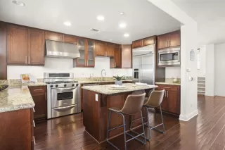 Photo #3: 240011569 Listing 