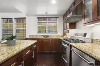 Photo #6: 240011569 Listing 