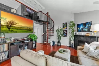 Photo #1: 240011575 Listing