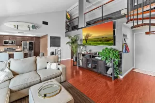 Photo #2: 240011575 Listing