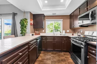 Photo #4: 240011575 Listing