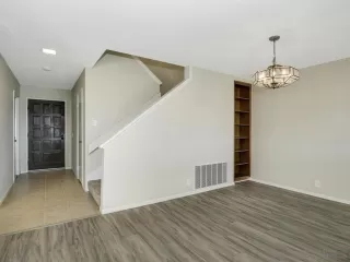 Photo #3: 240011576 Listing 