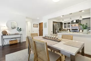 Photo #3: 240011600 Listing 