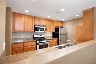 Photo #6: 240011627 Listing