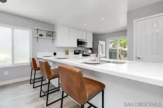 Photo #5: 240011643 Listing 