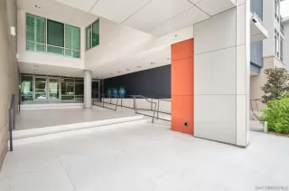 Photo #2: 240011647 Listing