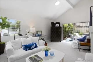 Photo #5: 240011671 Listing