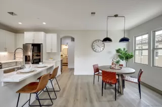 Photo #4: 240011684 Listing 