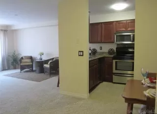 Photo #3: 240011693 Listing 