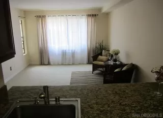 Photo #4: 240011693 Listing 