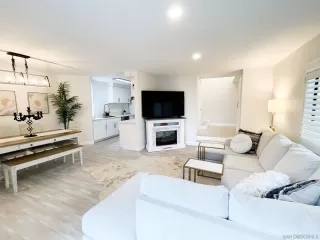 Photo #1: 240011694 Listing