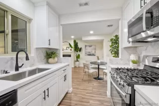 Photo #4: 240011718 Listing 