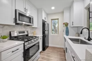 Photo #5: 240011718 Listing 