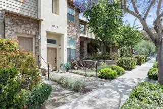 Photo #1: 240011719 Listing