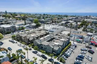 Photo #5: 240011719 Listing