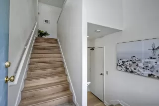 Photo #2: 240011723 Listing