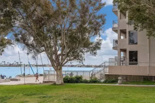 More Details about MLS # 240011742 : 1251 PARKER PL UNIT 2D