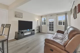 Photo #2: 240011750 Listing