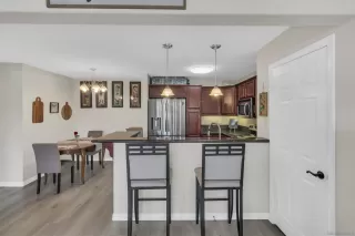 Photo #3: 240011750 Listing