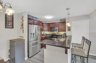 Photo #6: 240011750 Listing