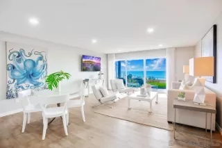 Photo #3: 240011753 Listing