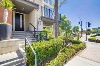 Photo #2: 240011822 Listing