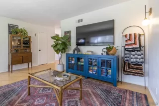 Photo #3: 240011879 Listing