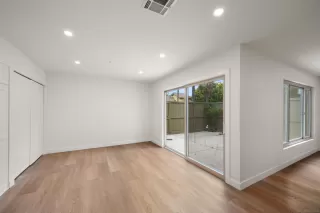 Photo #6: 240011898 Listing