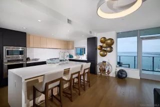 Photo #4: 240011929 Listing