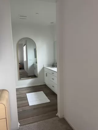 Photo #3: 240011935 Listing