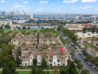 Photo #2: 240011939 Listing