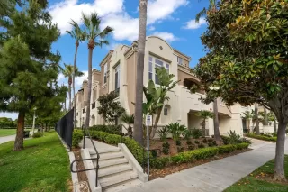 Photo #3: 240011939 Listing