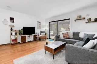 Photo #2: 240011990 Listing