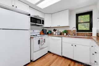 Photo #6: 240011990 Listing