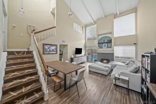 Photo #4: 240011996 Listing