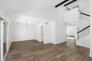 Photo #2: 240012008 Listing