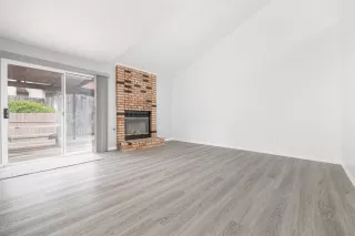 Photo #3: 240012022 Listing